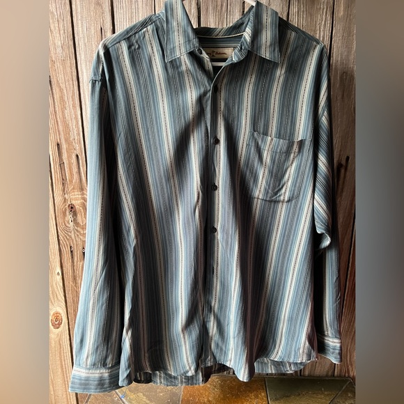 Tommy Bahama 100% Silk Men’s Button Down Large - Picture 1 of 3